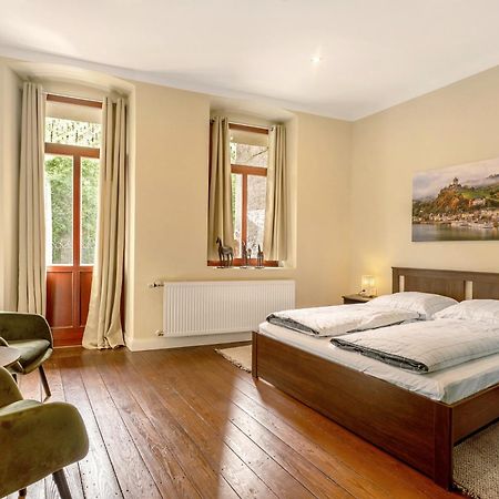 Alte Stadtvilla Am Weinberg 1 Трабен-Трарбах Экстерьер фото